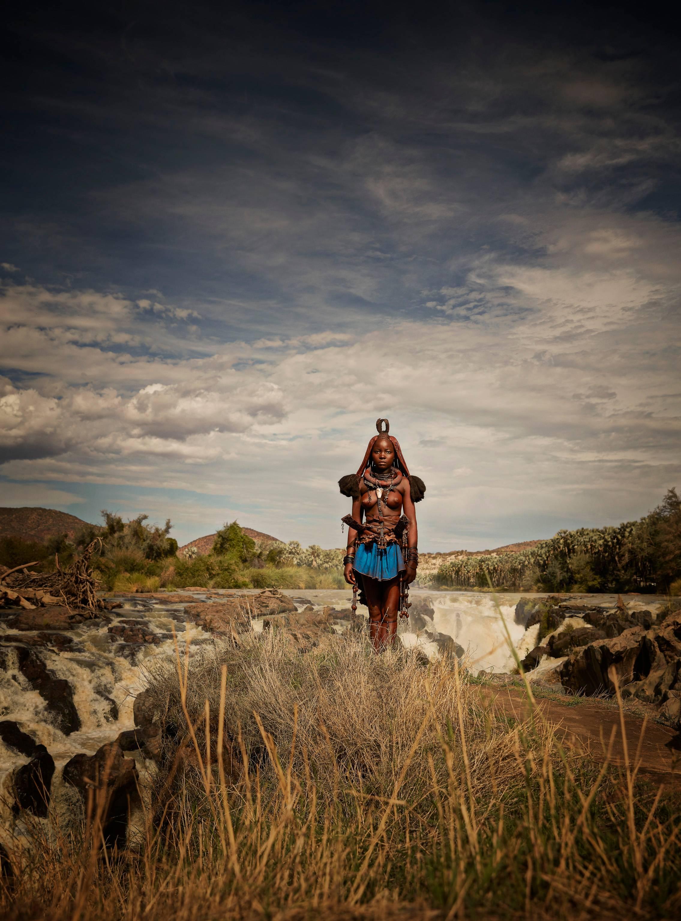 Chris Gordaneer Portrait Photograph - Himba Woman Epupa Falls 4