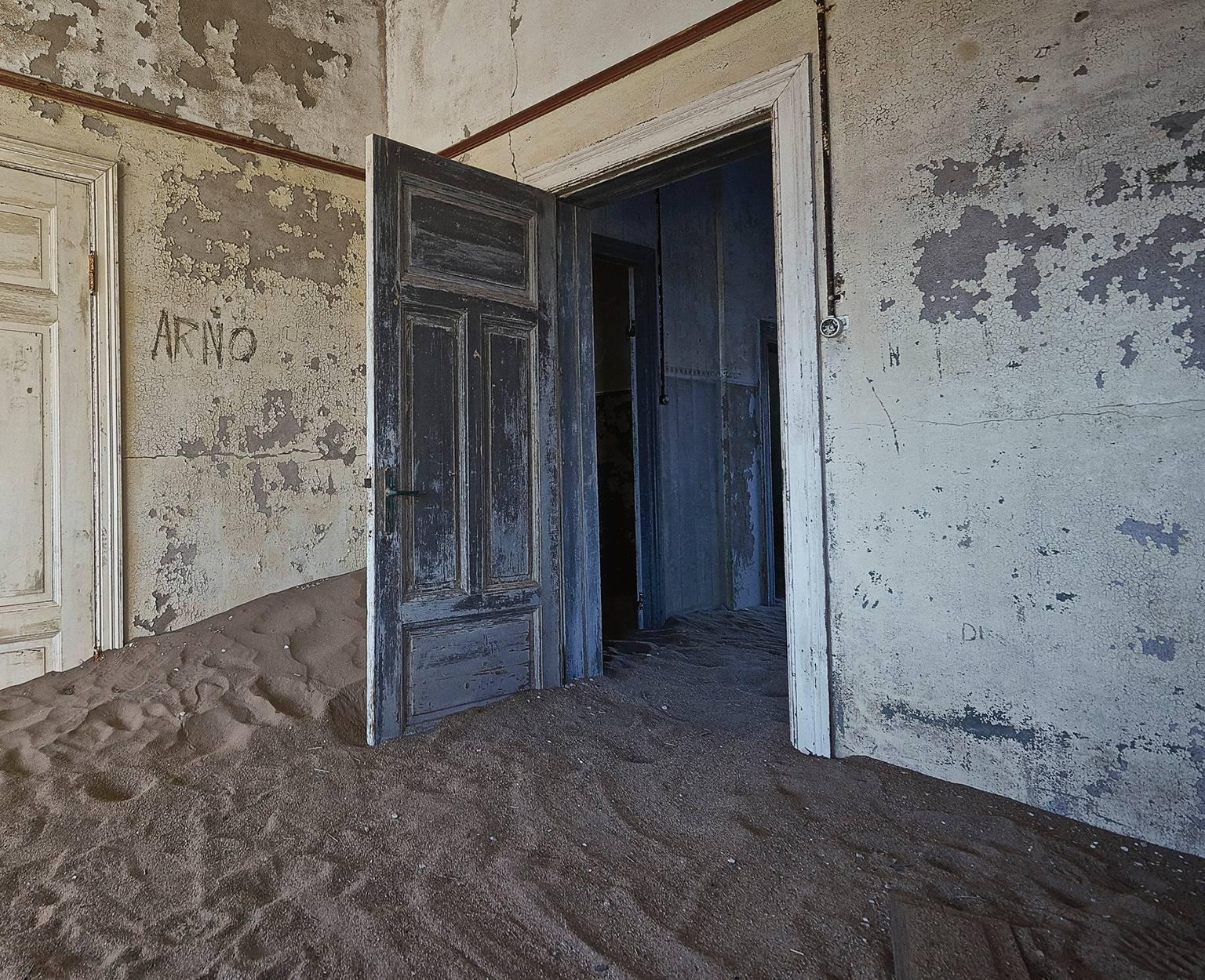 Kolmanskoppe Namibia Room 6 - Photograph by Chris Gordaneer