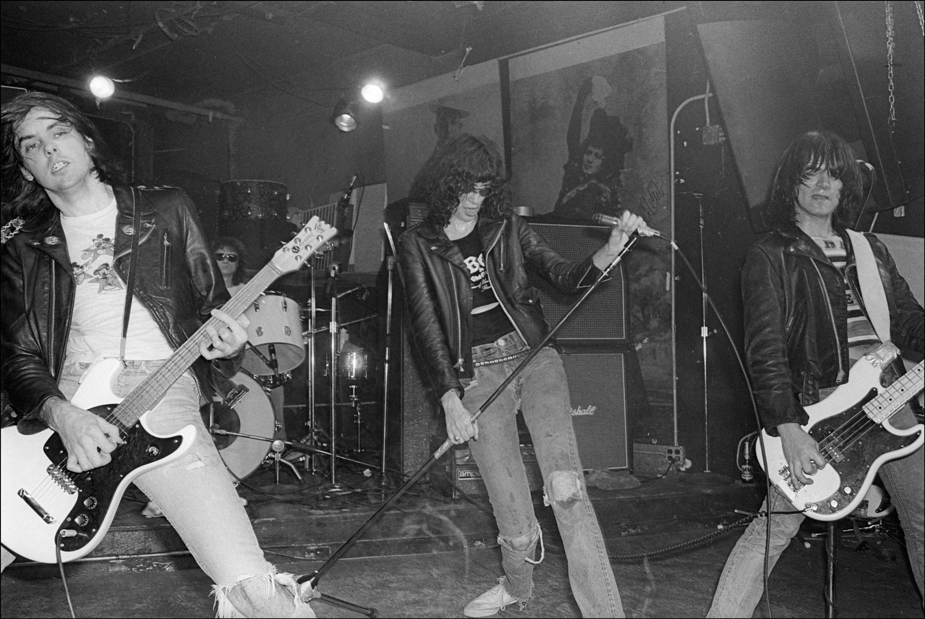 Allan Tannenbaum Black and White Photograph - The Ramones perform at CBGB, 1977