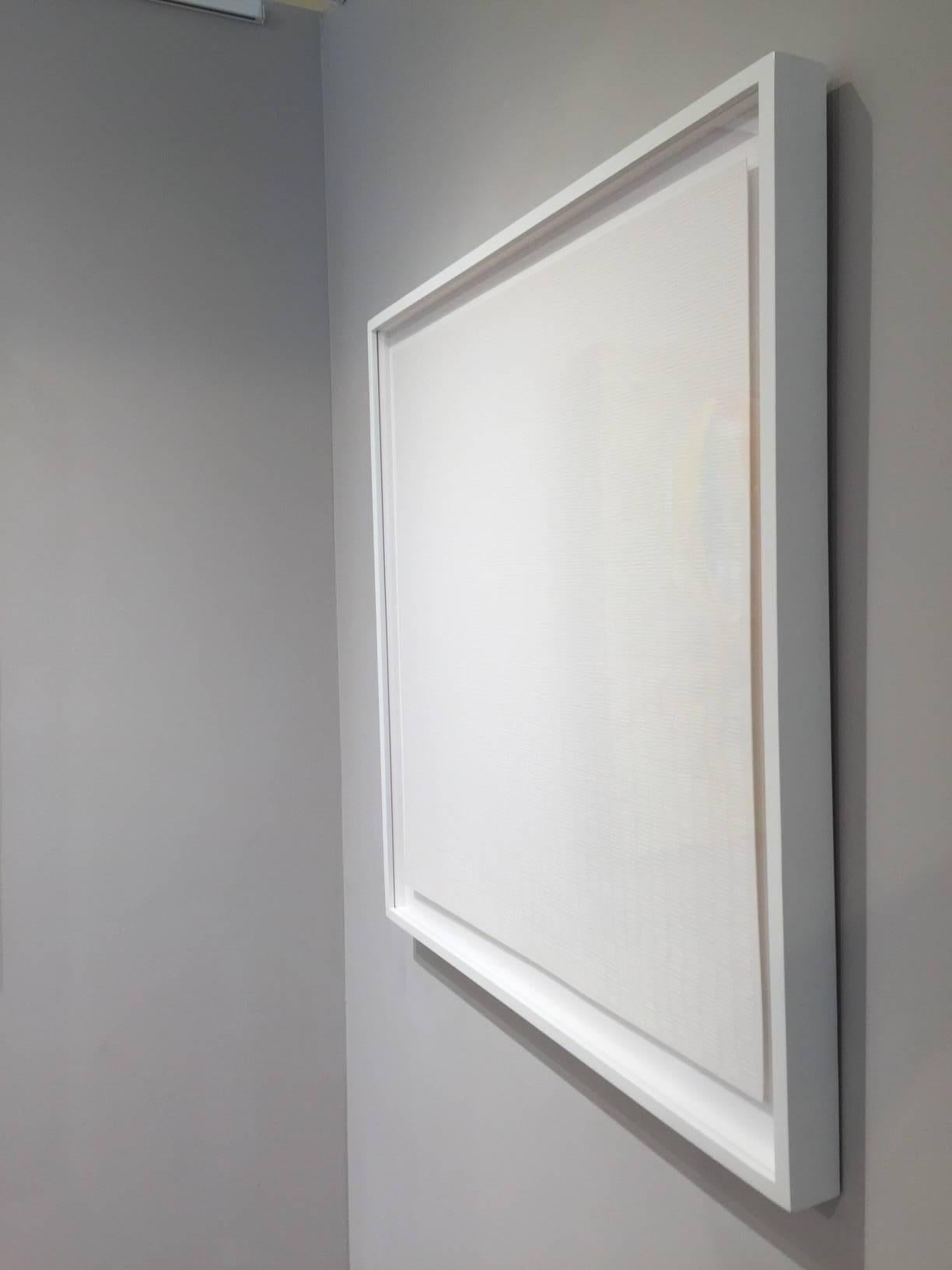 Ohne Titel / 2439 Eingraviertes Papier (Grau), Abstract Drawing, von Sophia Dixon Dillo