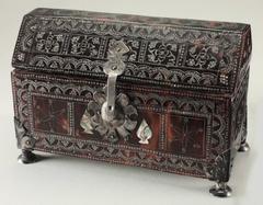 SPANISH COLONIAL TORTOISESHELL AND SILVER MOUNTED CASKET