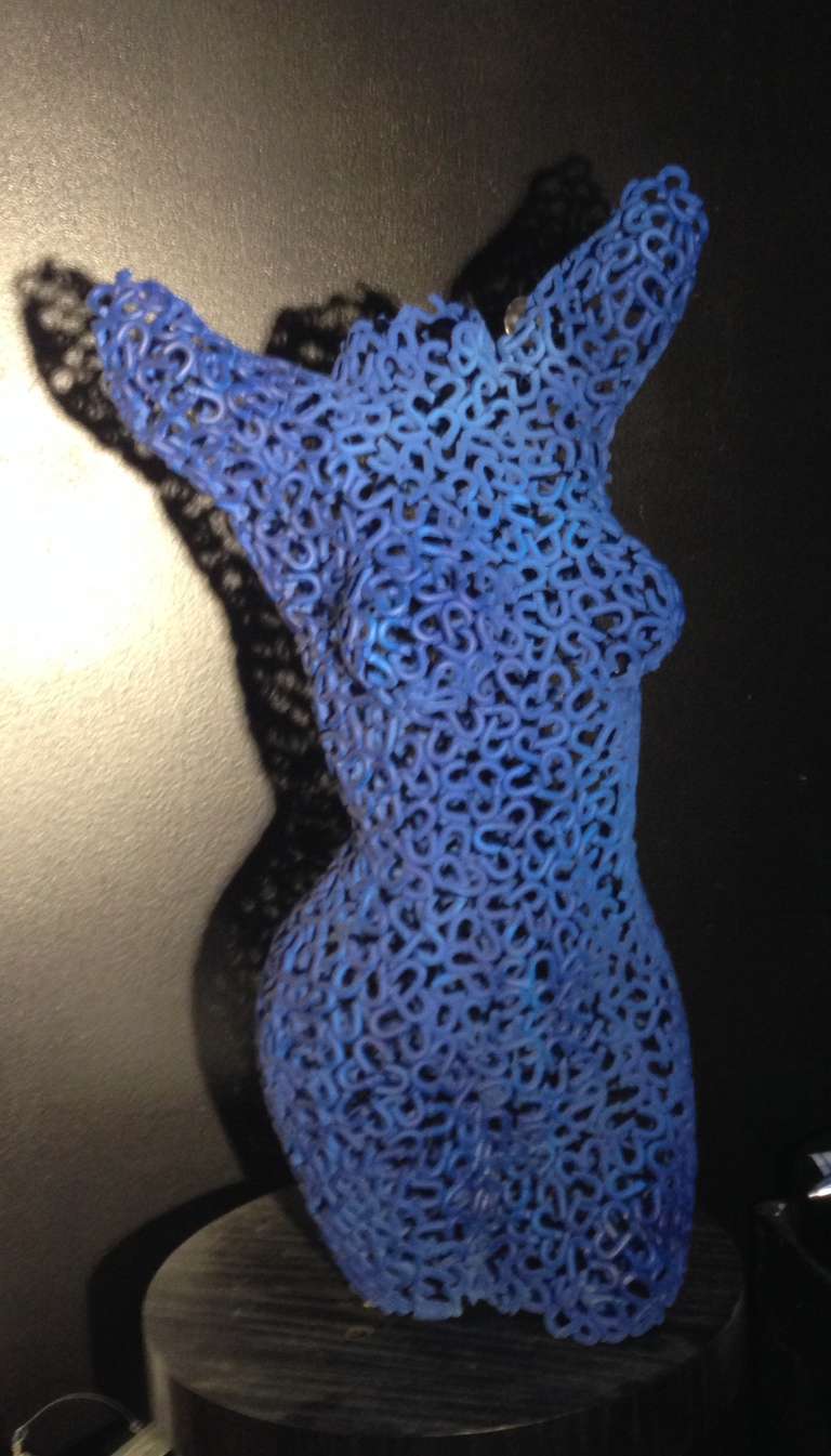 Blue Lace Torso - Sculpture by Niso Maman