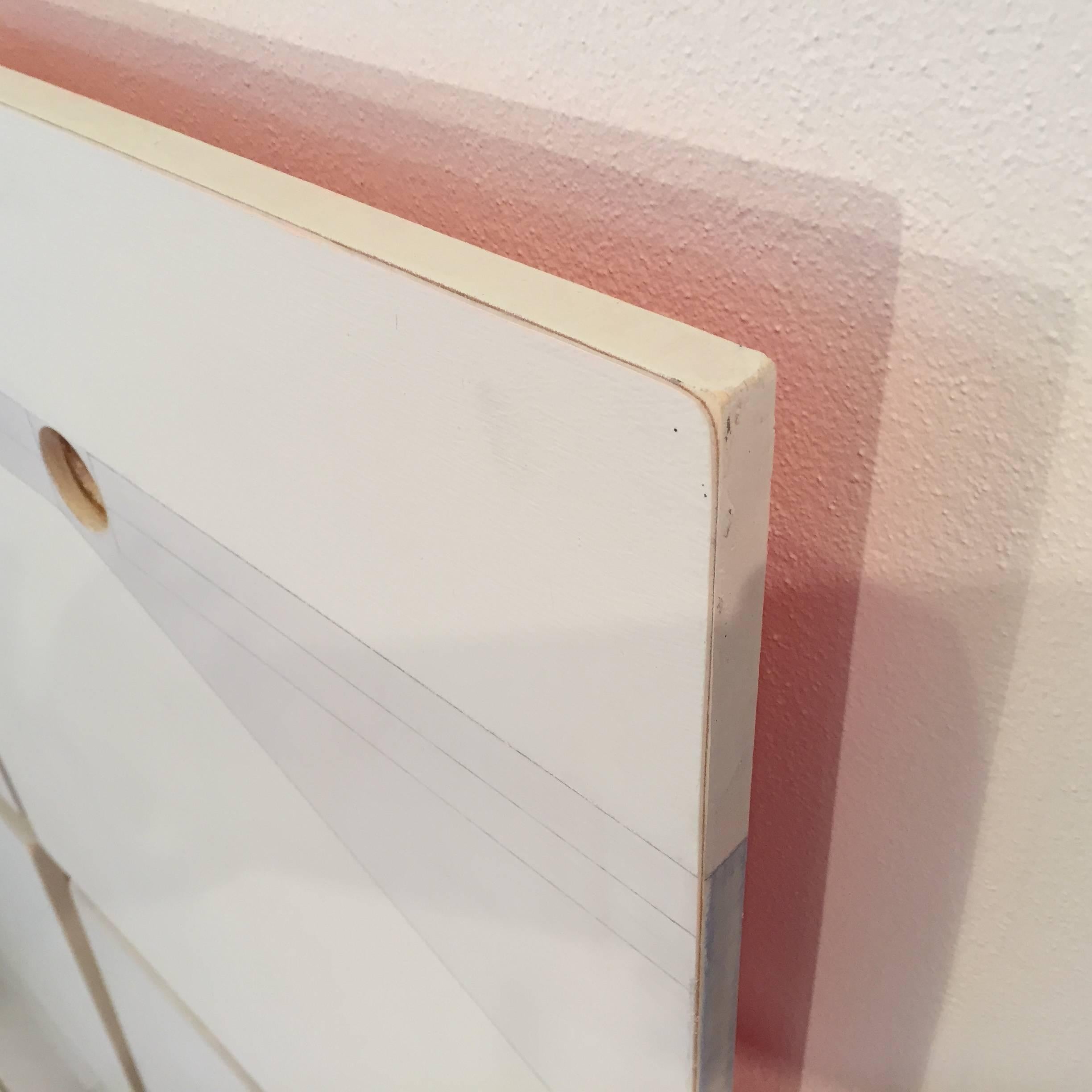 Quattro installazioni astratte tridimensionali in Wood White Painted #4 March in vendita 2