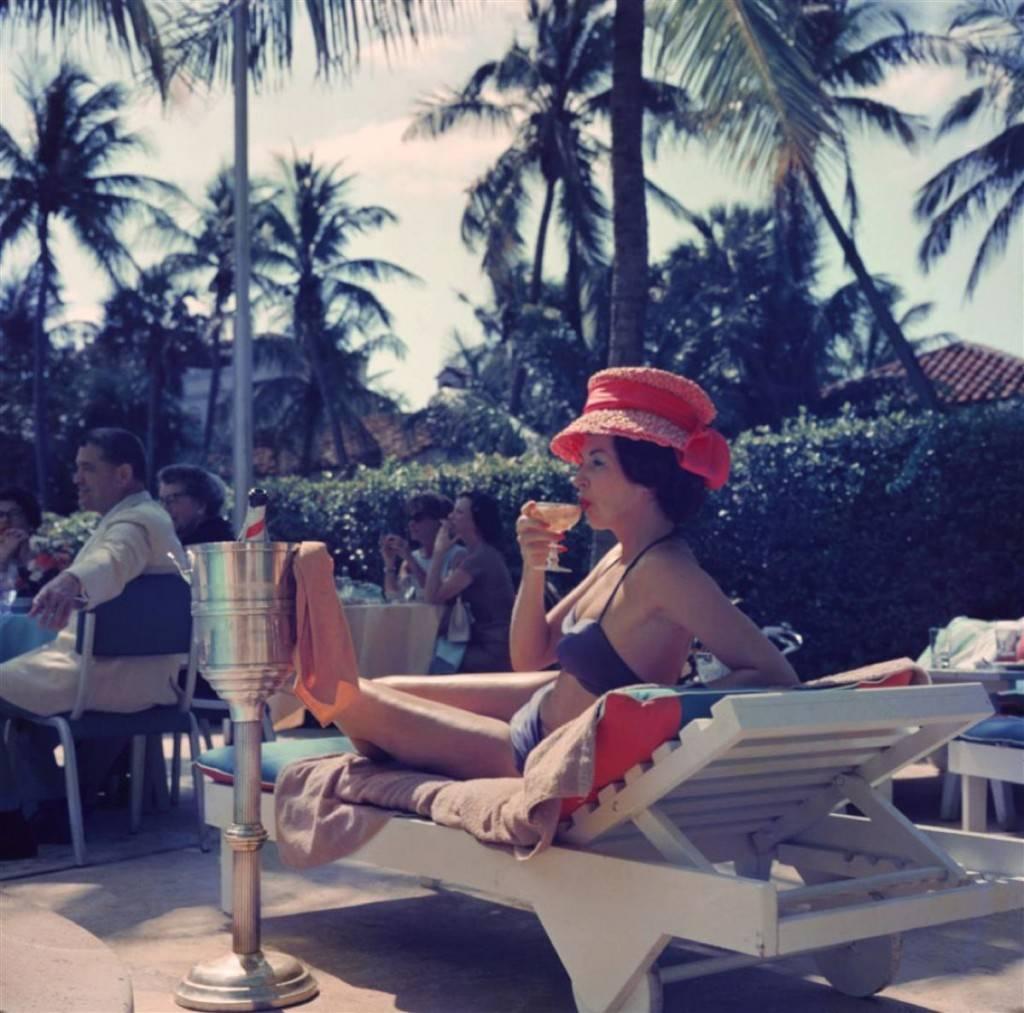 Slim Aarons Color Photograph - 'Leisure And Fashion' Palm Beach (Estate Stamped Edition)