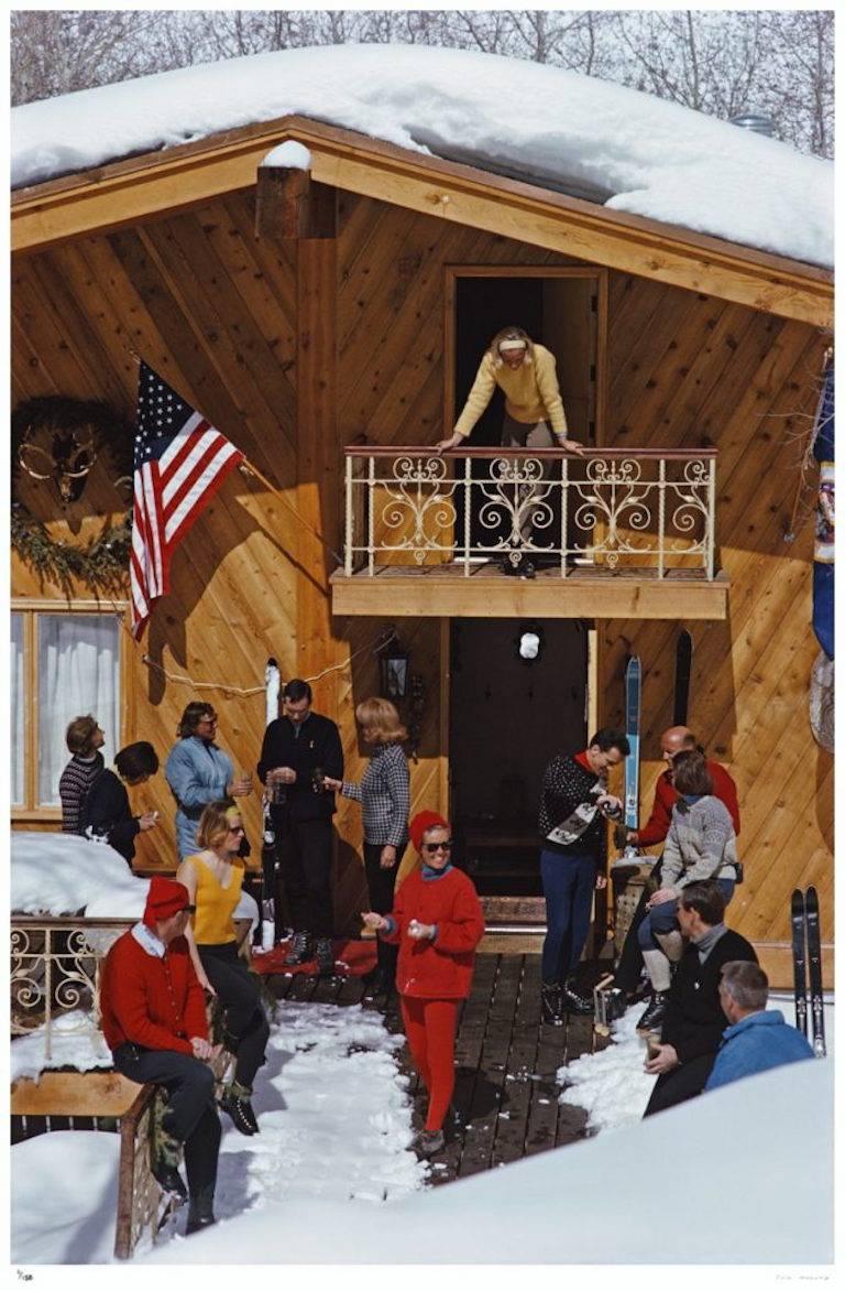 Slim Aarons Color Photograph - 'Apres Ski' Vail (Estate Stamped Edition)