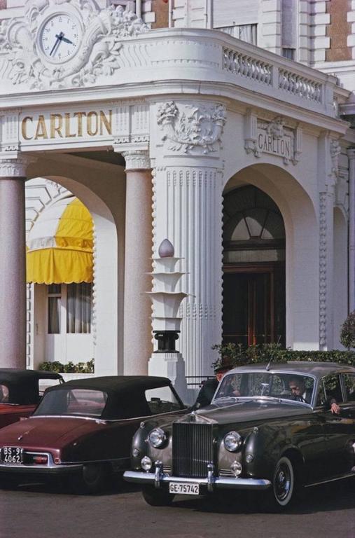 Slim Aarons - 'Carlton In Cannes' France (Estate Stamped Edition) For