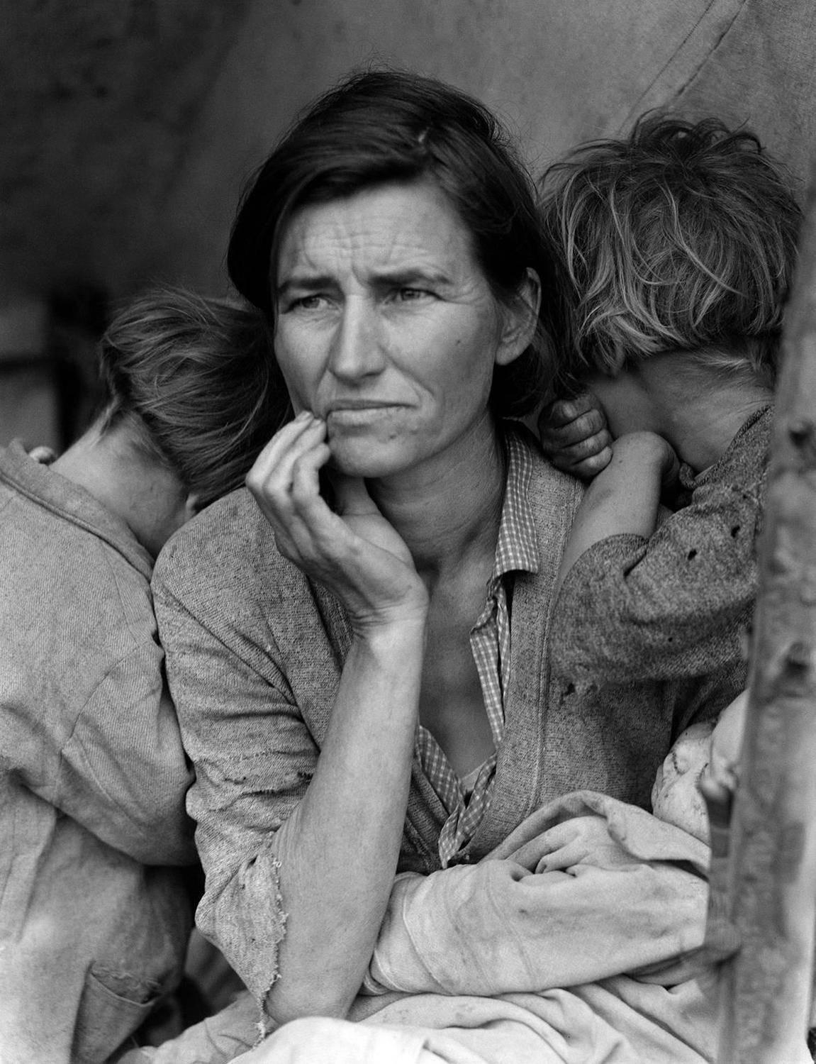 'Migrant Mother' 1936, by Dorothea Lange Silver Gelatin print 

Migrant Mother, the infamous portrait of Florence Owens Thompson, and children, by Dorothea Lange for the Farm Security Administration, Nipomo, California, 1936.

This iconic image in