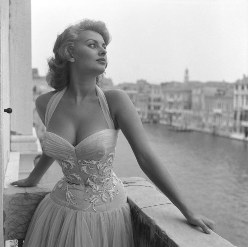 Unknown Black and White Photograph - Sophia Loren - 20th century black and white photography