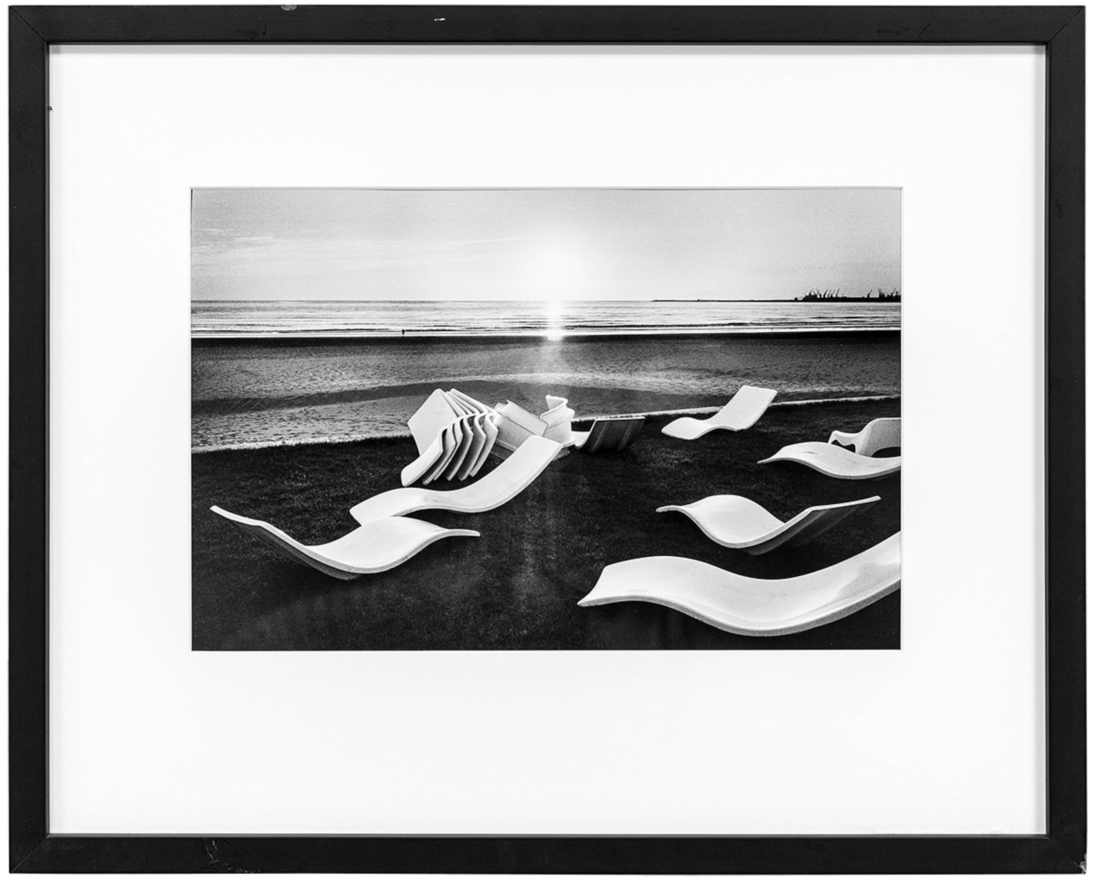 Martine Franck Landscape Photograph - Beach Run by Club Med, Agadir, Morocco Vintage Silver Gelatin Photograph Print