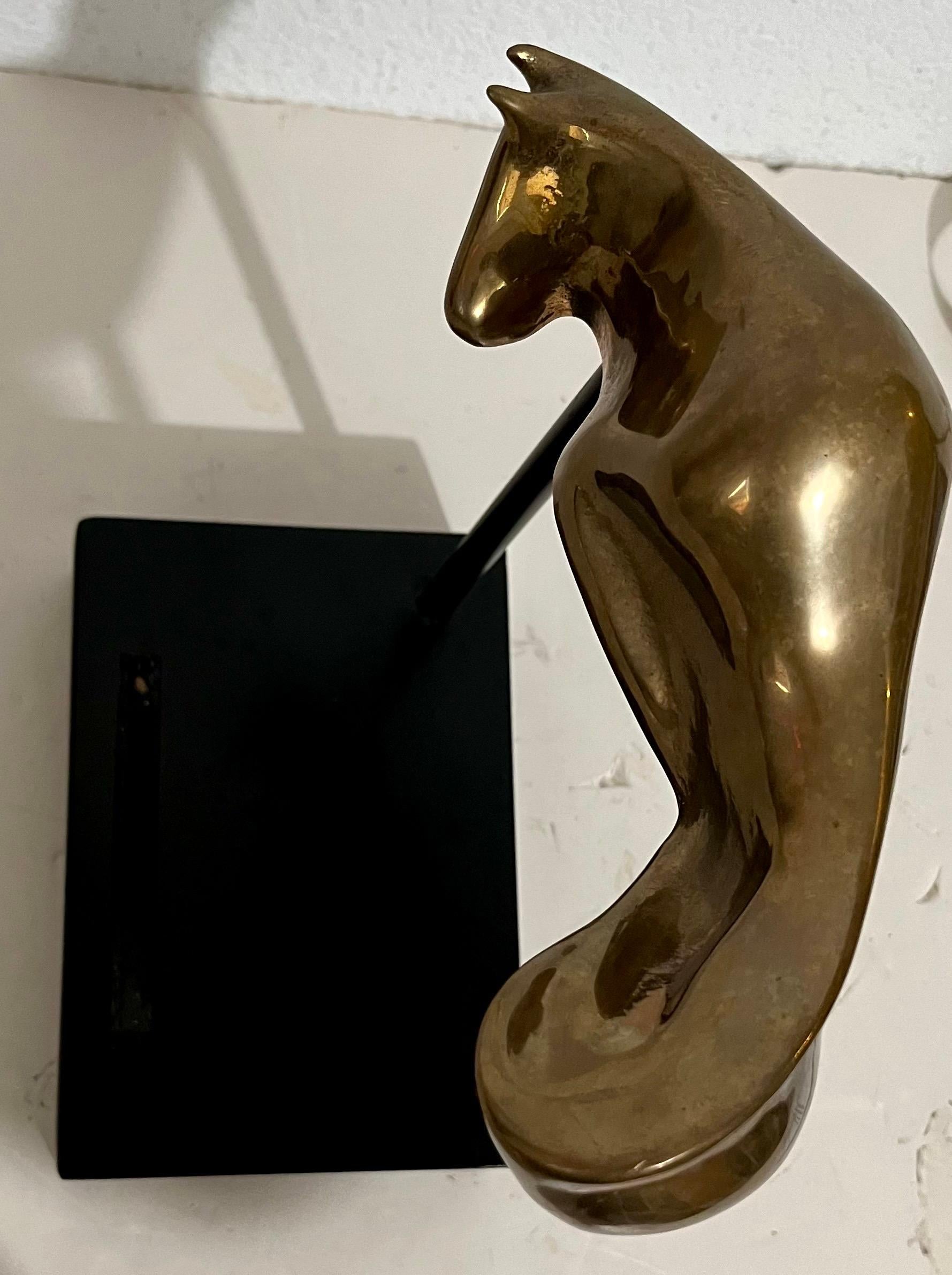 Scultura biomorfa modernista in bronzo con cavallo, supporto Colin Webster Watson Art Deco in vendita 7