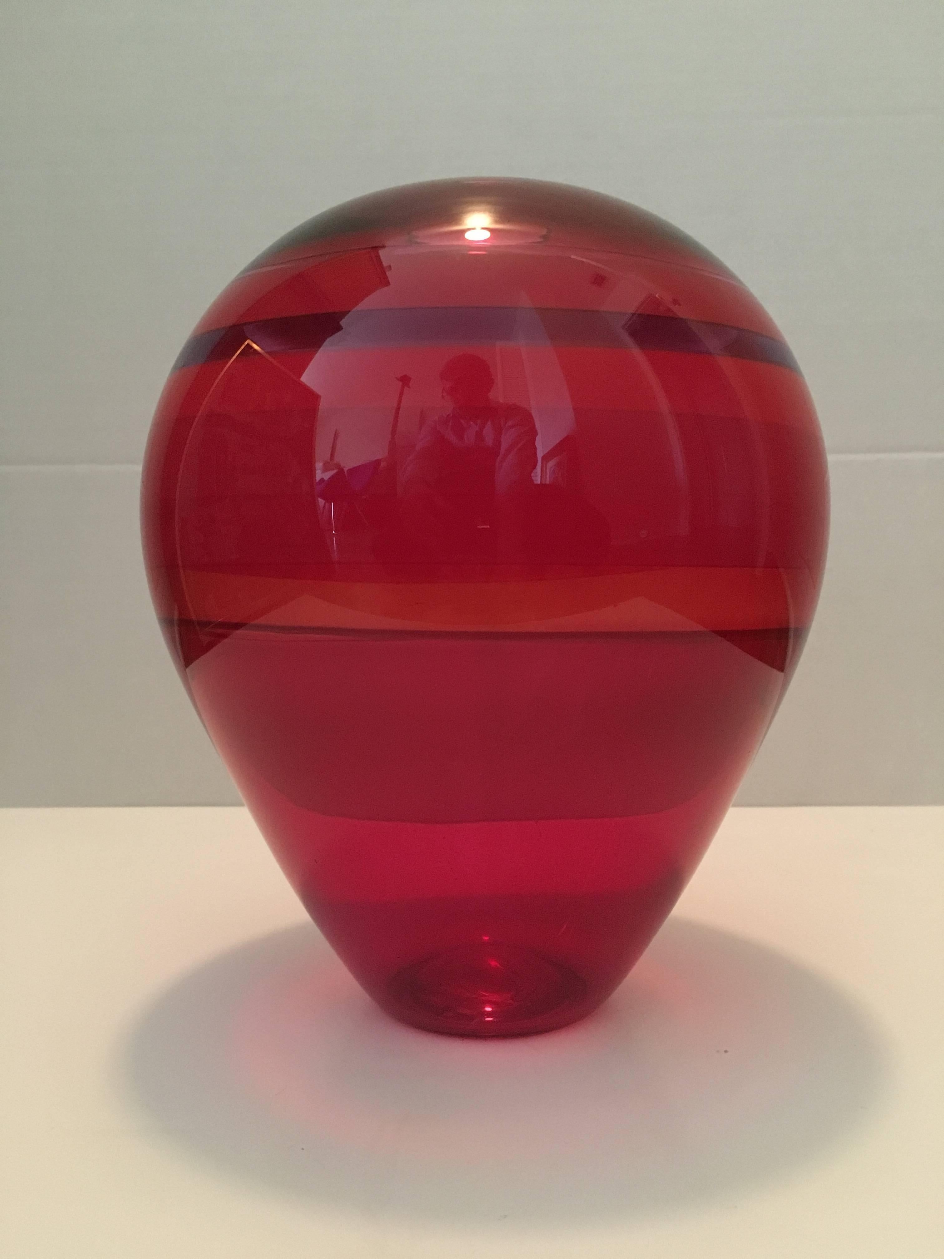 vase en verre du studio Jaime Guerrero à grande ampoule rouge #9 1