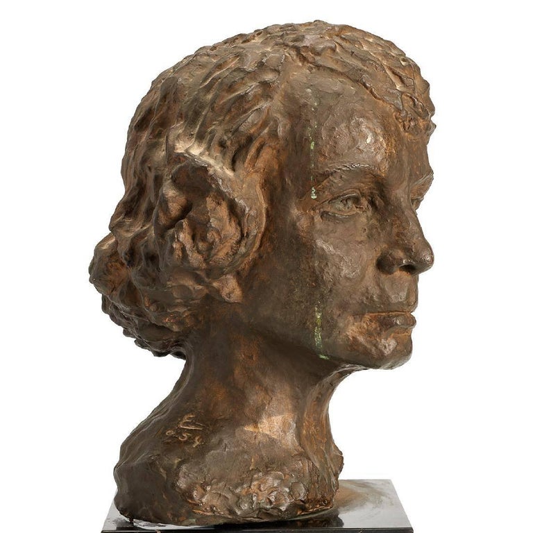 Elisabeth, Queen of Belgium, sculpture, Elisabeth of Bavaria (German/Flemish, 1876-1965), Bust Portrait, patinated bronze, signed and dated on bronze 