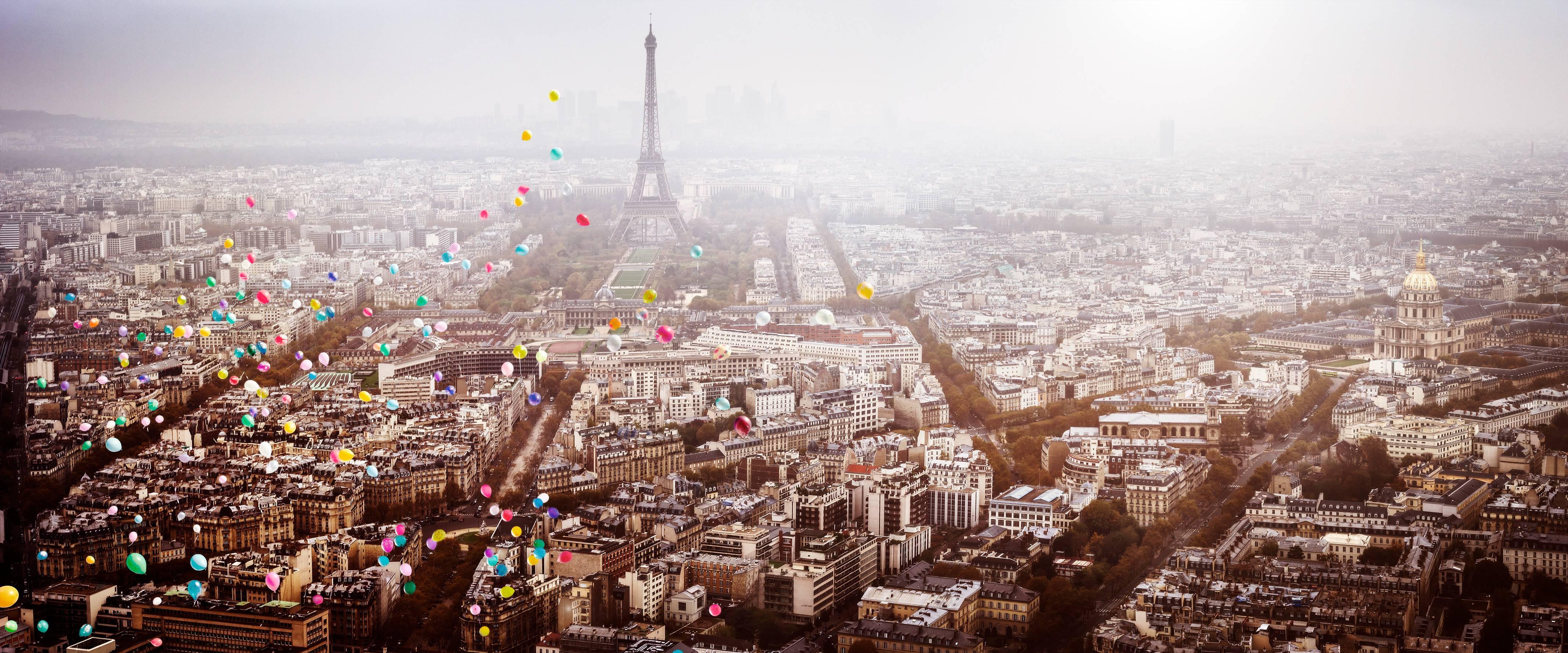 David Drebin Landscape Photograph - Balloons over Paris