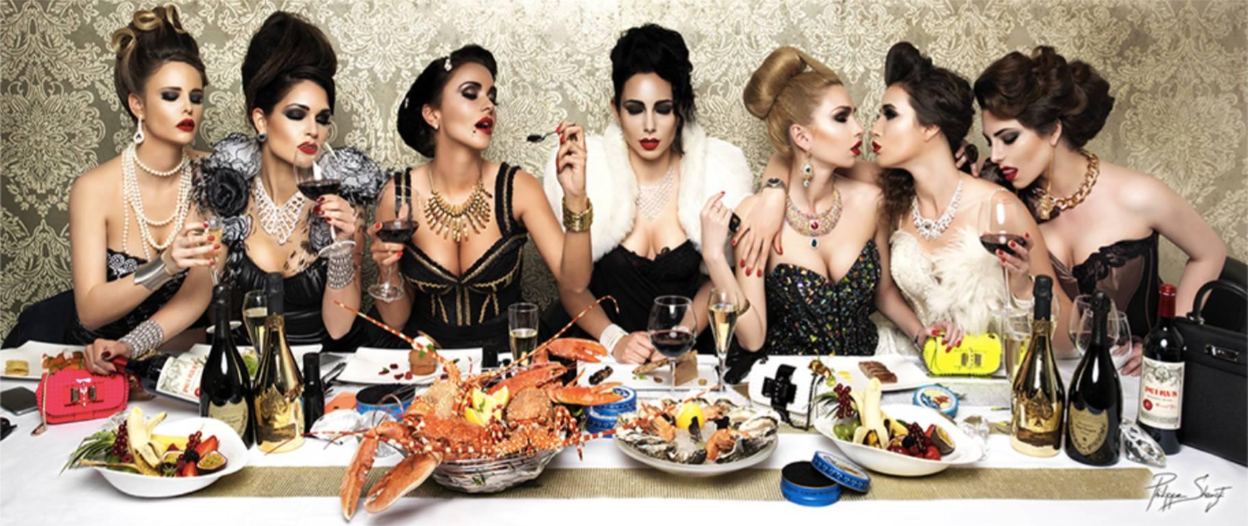 Philippe Shangti Portrait Photograph – Luxus-Dinner