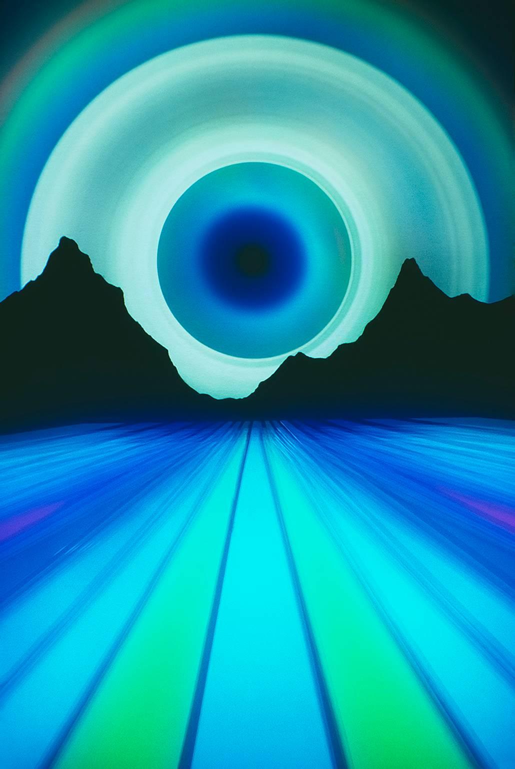 Mitchell Funk Abstract Photograph – Surreal Blau  Landschaft