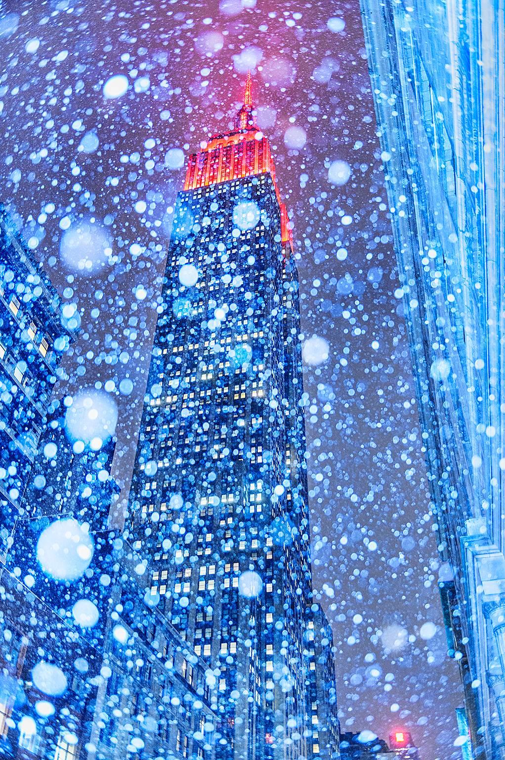 Mitchell Funk Abstract Photograph – Empire State Building Wunderland