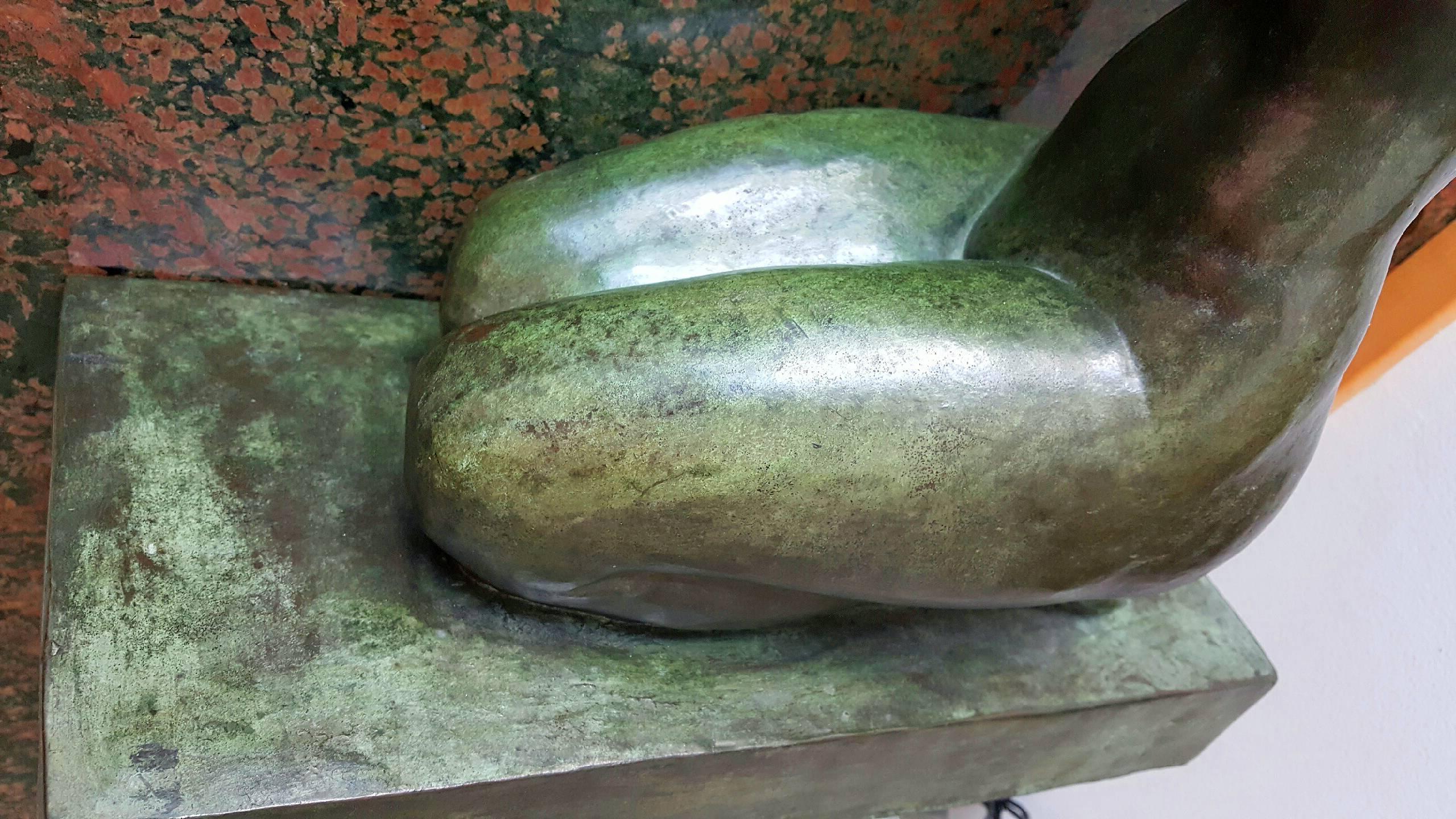 Nude Girl Venus doves  grapes Art Deco  Vénus Bronze colombes aux raisins For Sale 2