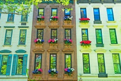 New Yorker Stadthäuser im Frühling, Kunstdruck auf Hahnemühle-Baryta-Papier