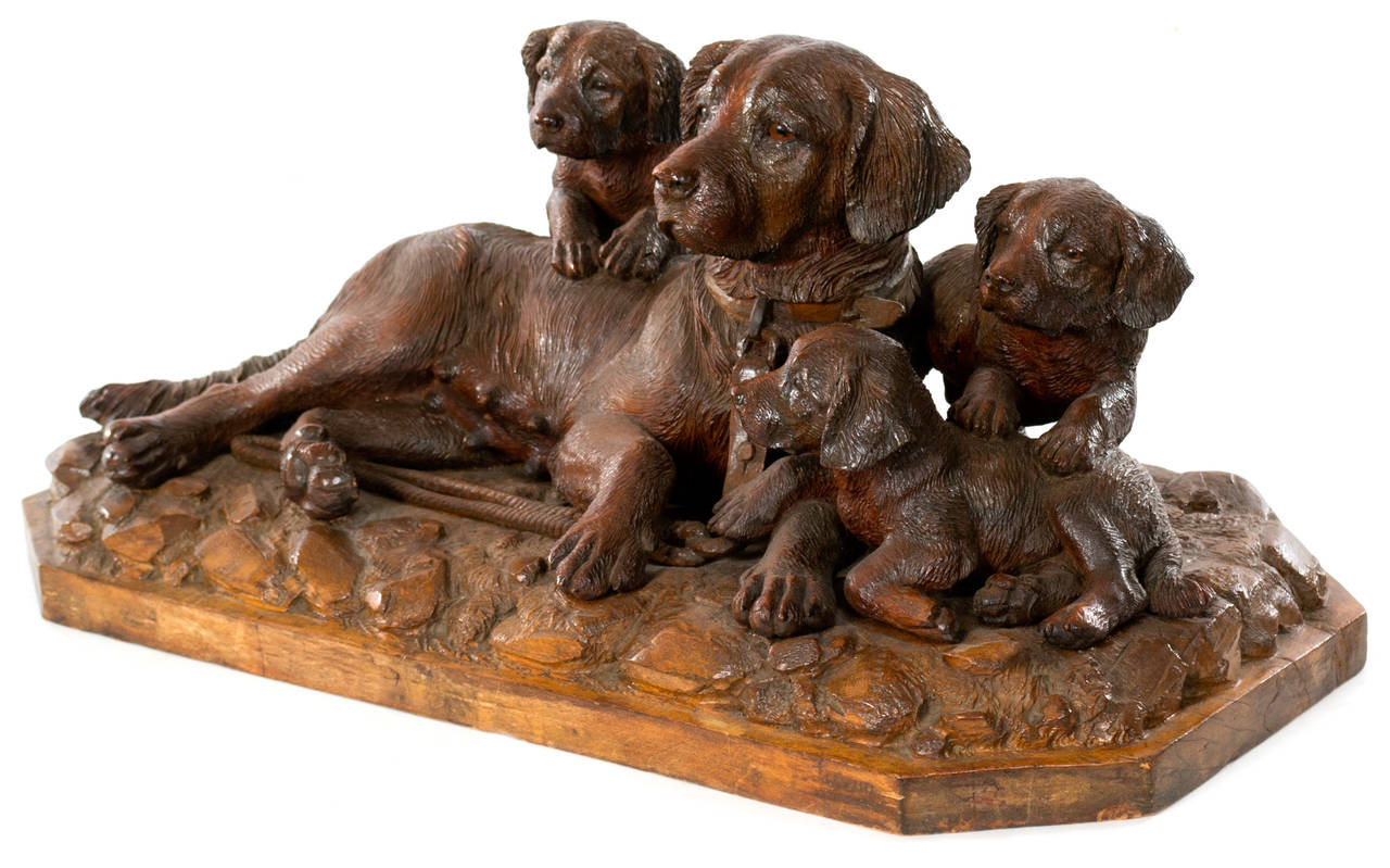 Figurative Sculpture J. Baud - Exceptionnel groupe sculpté de chiens de la Forêt-Noire