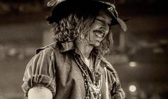 Johnny Depp im Konzert von Zack Whitford - Contemporary Portrait Photography
