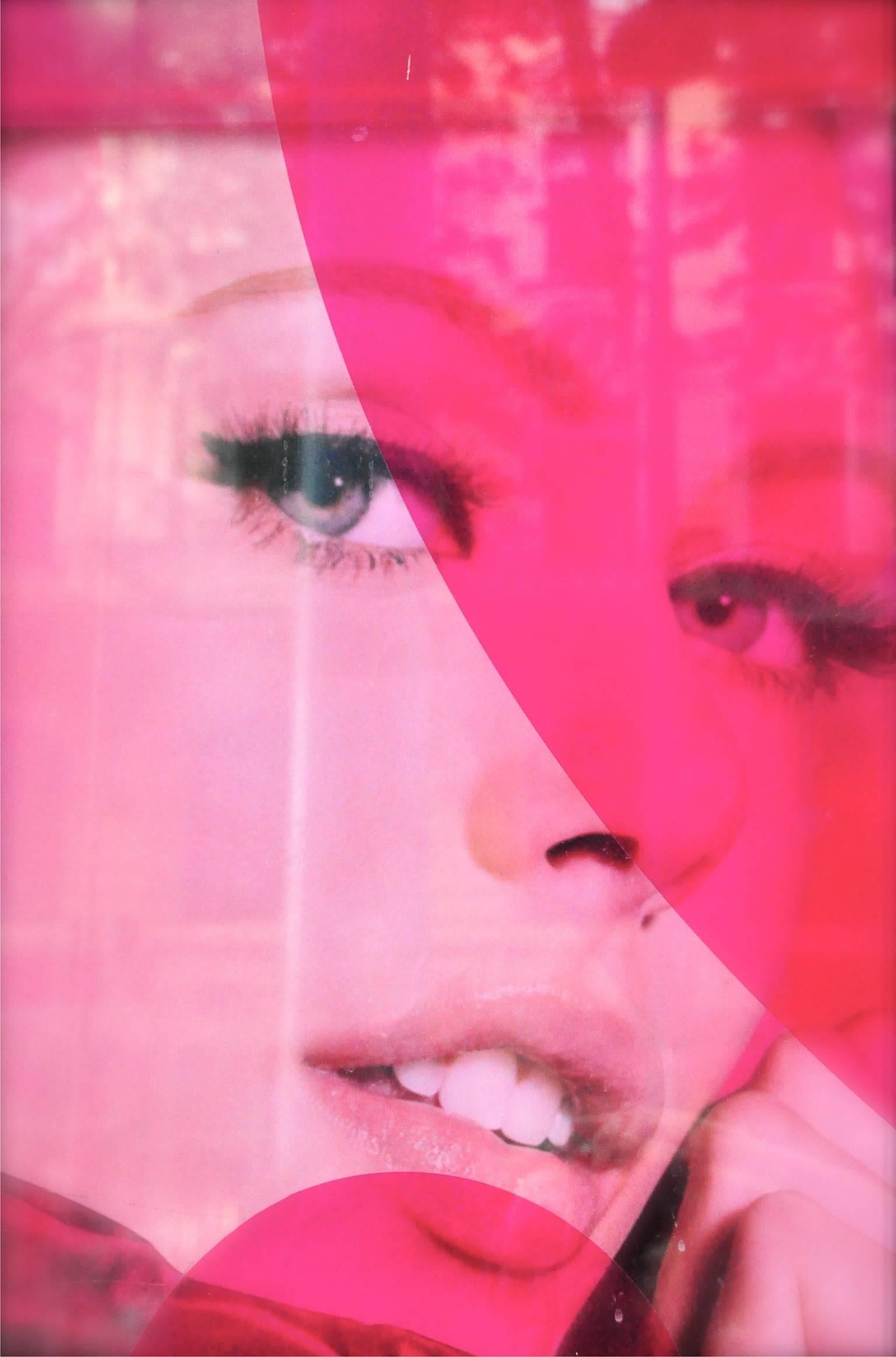Susan Aurinko Portrait Photograph – PINK