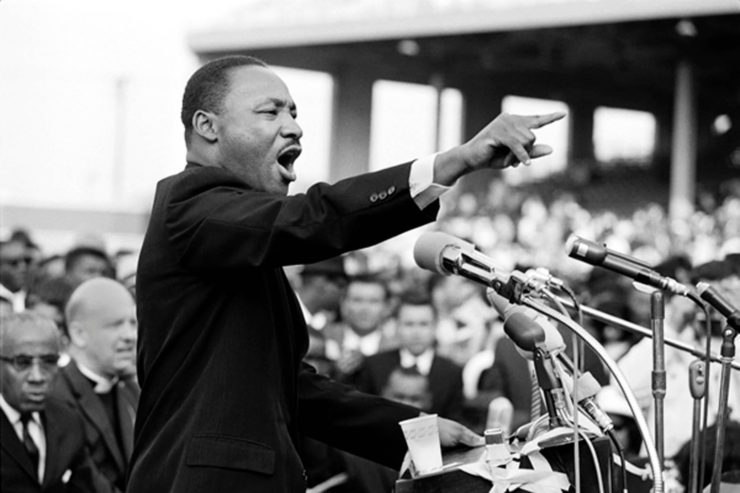 Julian Wasser Black and White Photograph - Martin Luther King, Los Angeles, 1963