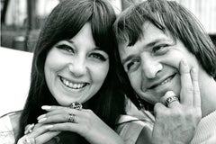 Sonni e Cher, 1964 di Julian Wasser - Fotografia contemporanea
