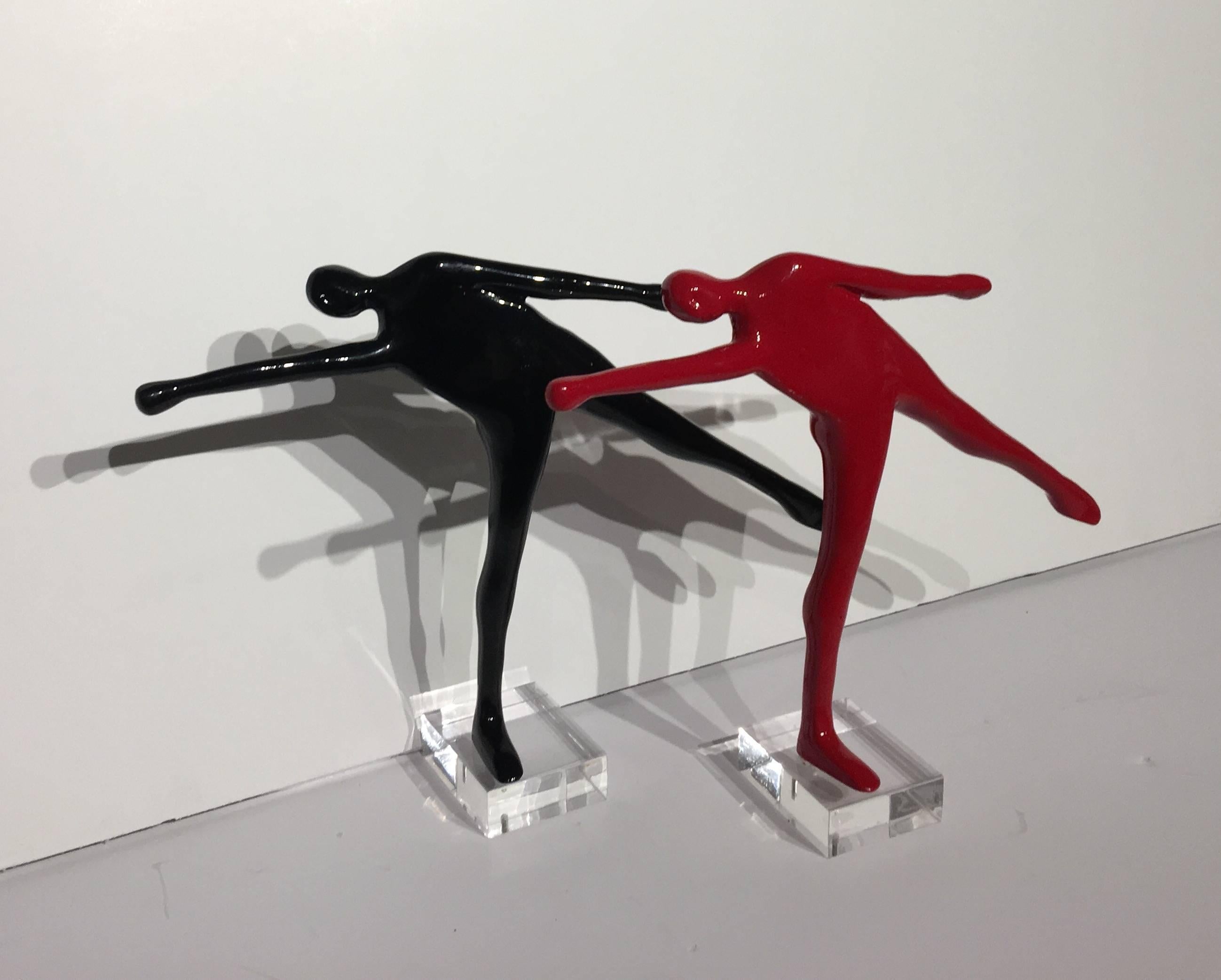 Bewegung – Bronze-Figurative Skulptur – Yoga – Dekorative – Preis für das Paar – Sculpture von Kostis Georgiou