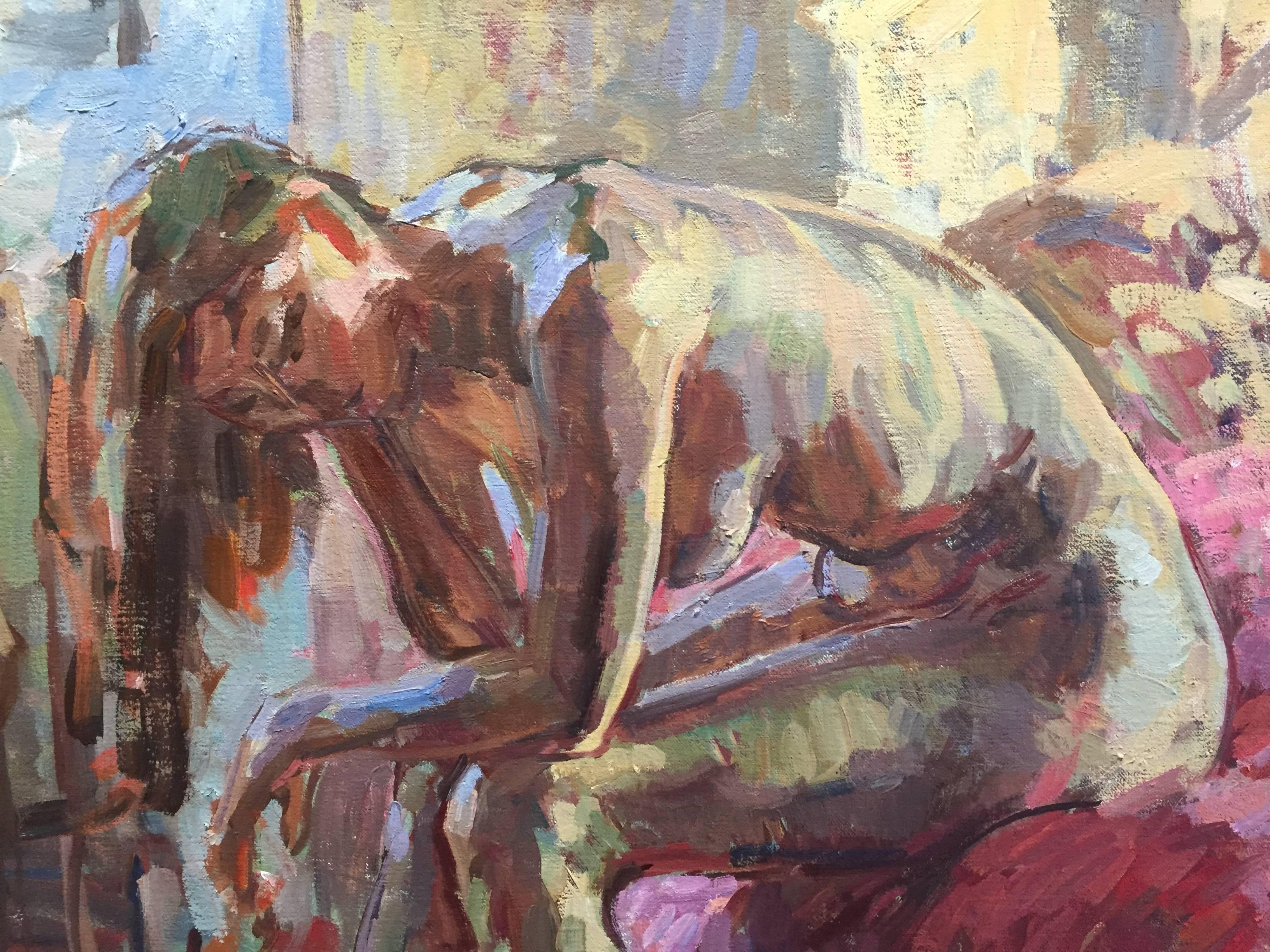 Ein Ölgemälde einer nackten weiblichen Figur, die auf einem Bett sitzt, die Brust über die Knie gebeugt, die Hand auf dem Kopf, scheinbar gelangweilt. Die Figur ist von rosa Farbtönen umgeben, die durch absichtlich eingesetzte Dekorationsstoffe