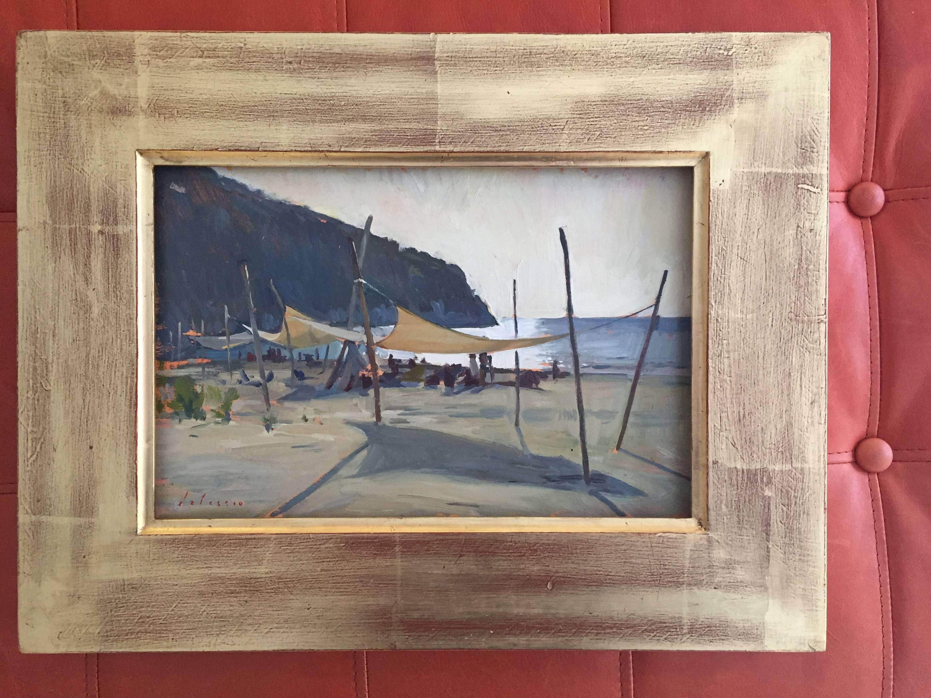 „Cala del Forno“ Pleinair-Gemälde von Strandeinrichtung in Italien, neutrale Töne (Braun), Landscape Painting, von Marc Dalessio