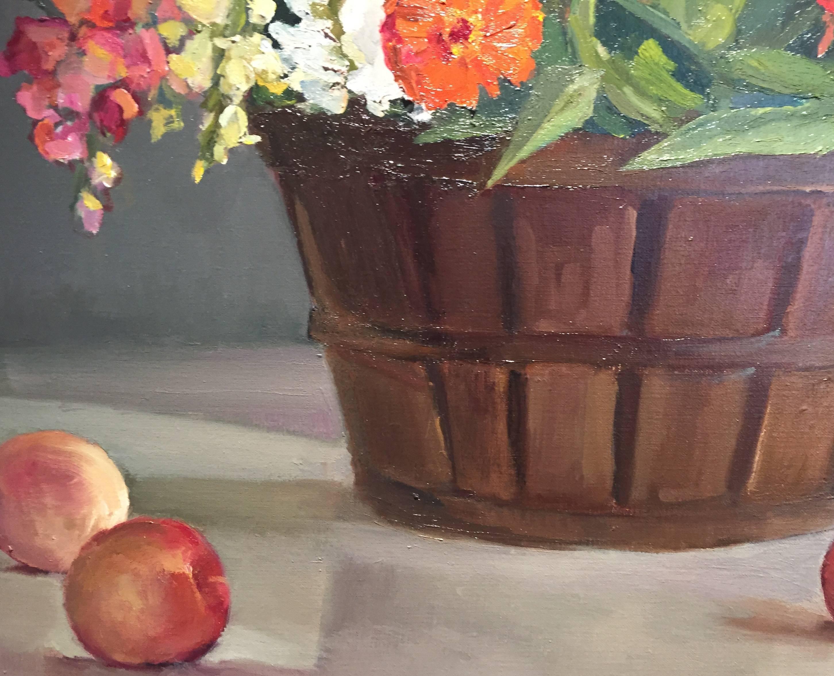 Gänseblümchen, Snapdragons und Obst (Schwarz), Still-Life Painting, von Maryann Lucas