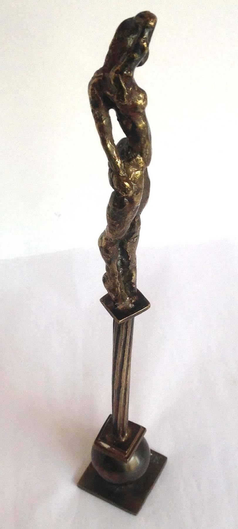 Heidi Hoy Figurative Sculpture - Nude on Pedsetal