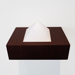 Senza titolo (Piramide in uretano bianco), 2006-2020 circa