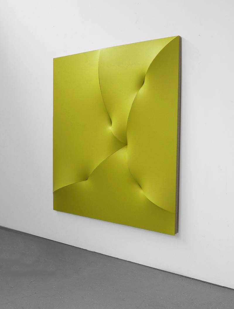 Jan Maarten Voskuil Abstract Sculpture - Broken Yellow