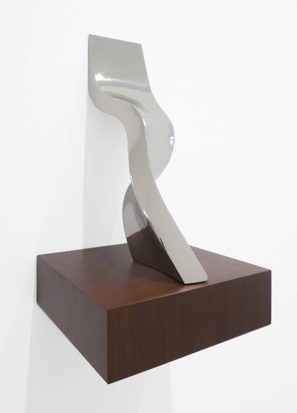 Stephanie Bachiero Abstract Sculpture - Push