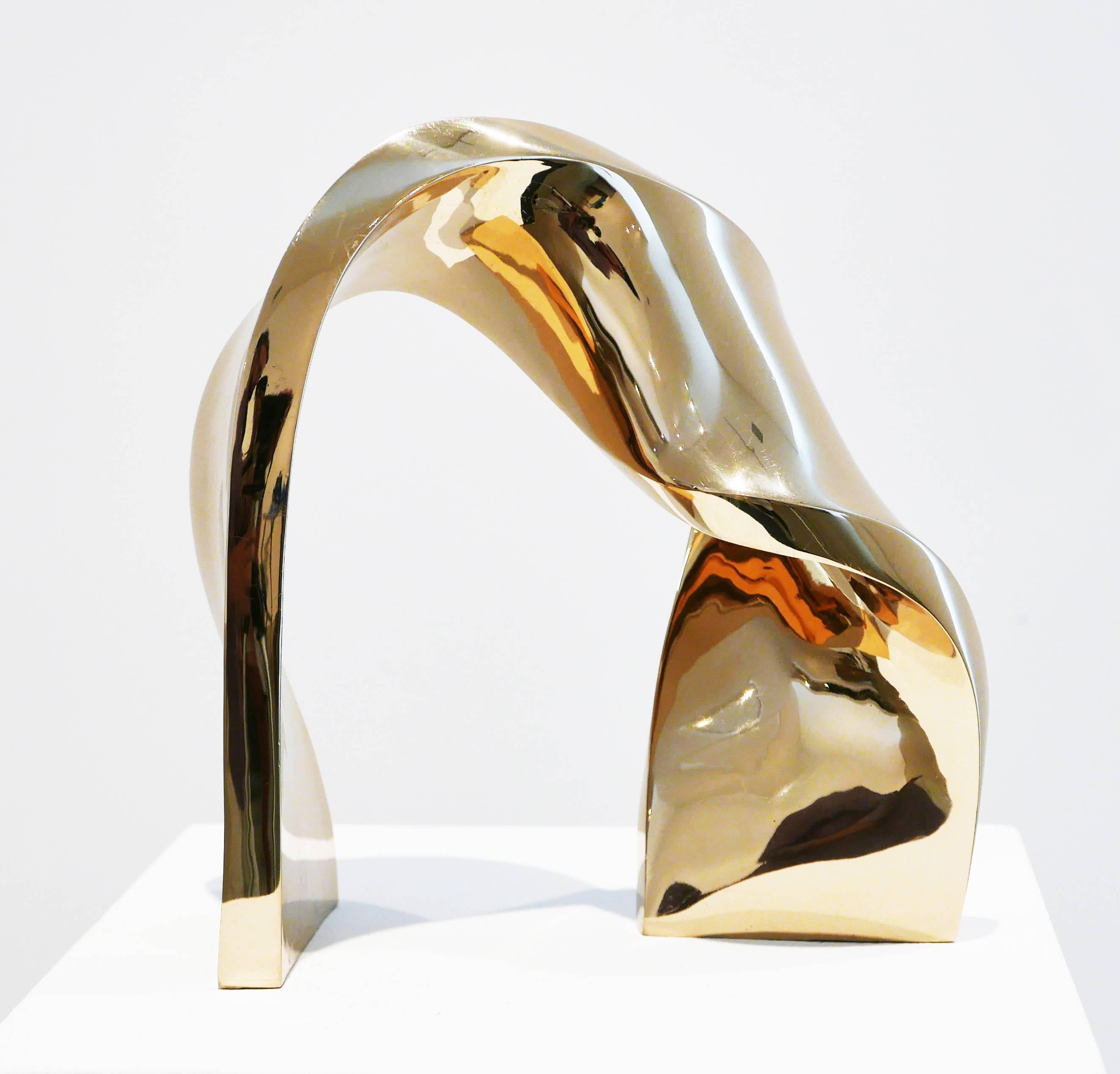 Stephanie Blake Abstract Sculpture - INSTANTANEOUS