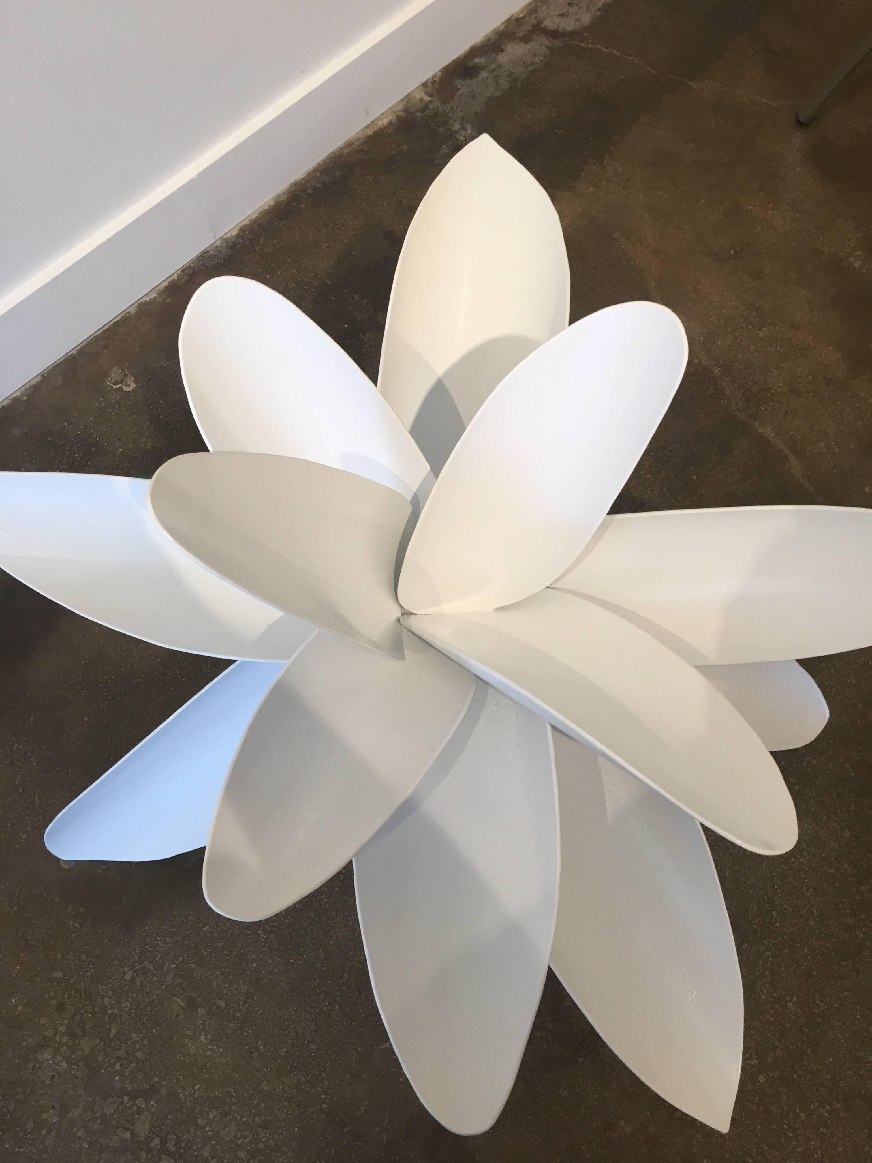 Water Lily in White - Contemporary Sculpture by Laura Walters Abrams
