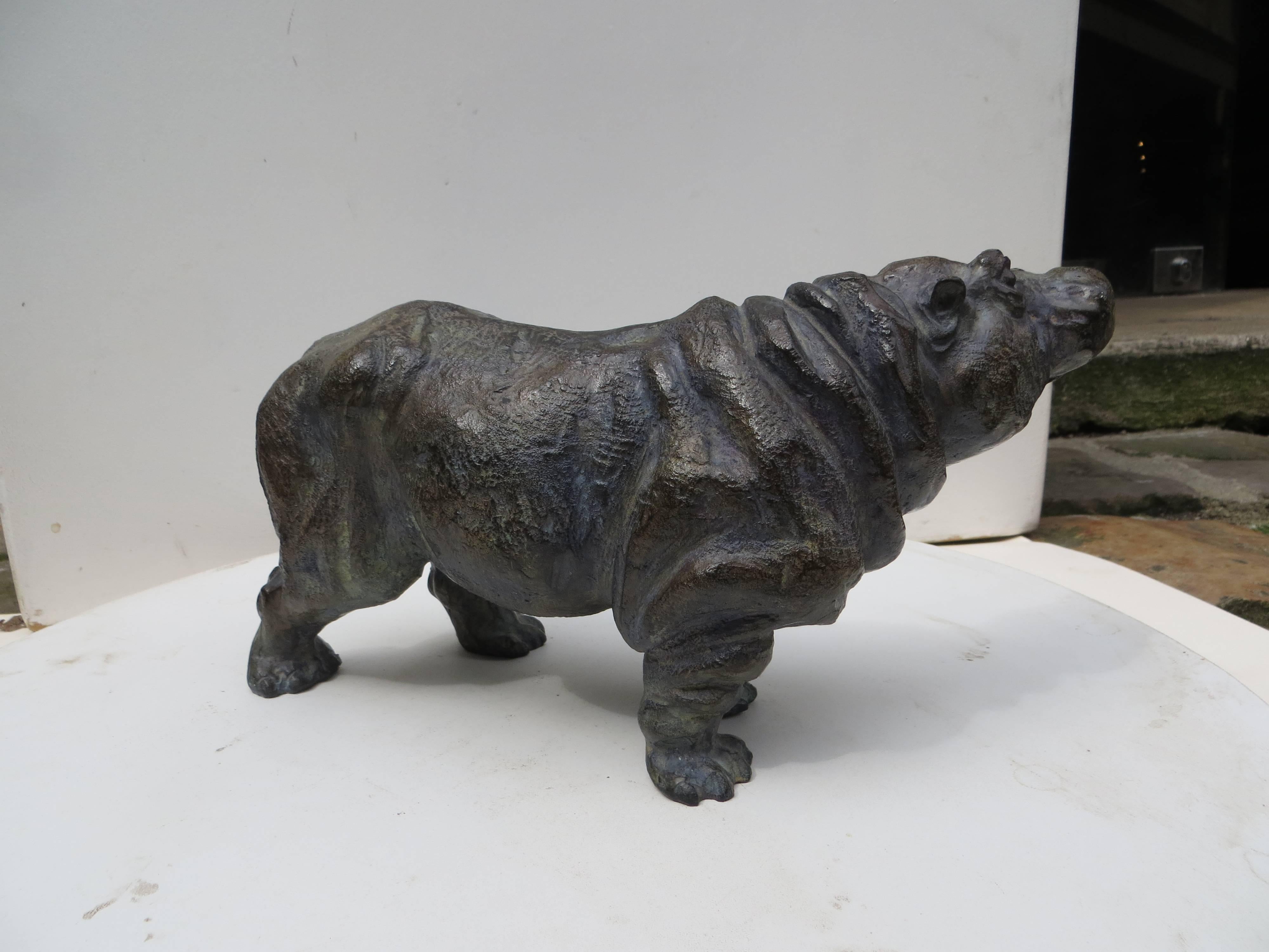 hippopotame sculpture