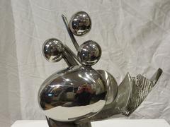 Hommage à NIKI en acier inoxydable