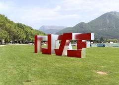 The Art of Finding Love - Monumental