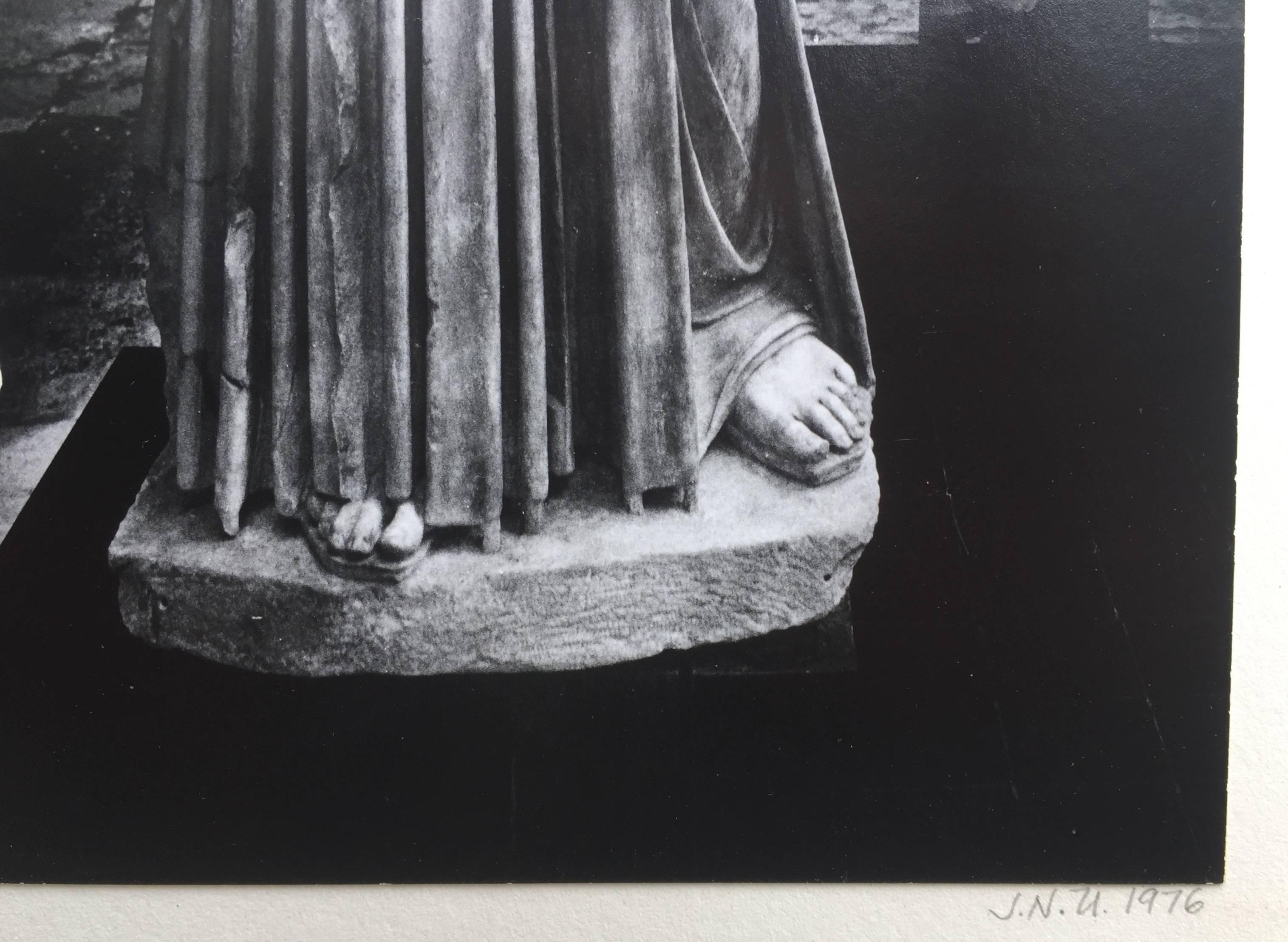 UNTITLED (Illustrated in 1982, 25 Year Retrospective Catalog - included) (Surrealismus), Photograph, von Jerry Uelsmann