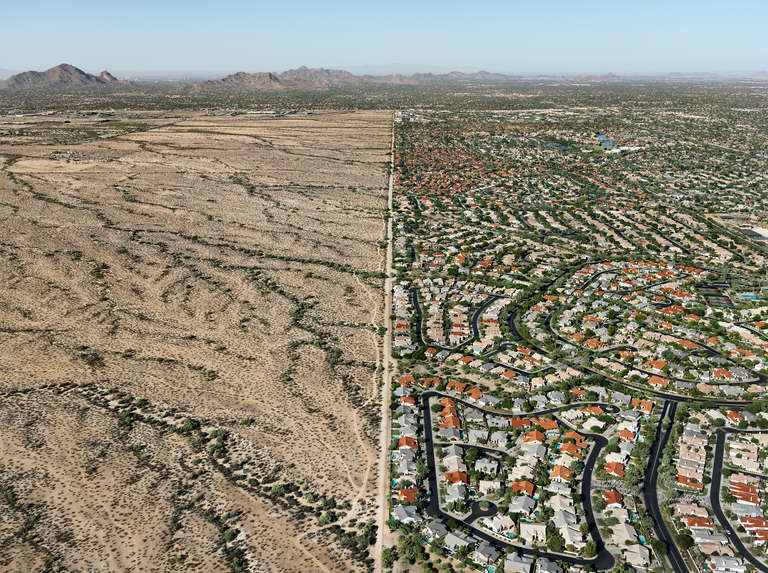 Edward Burtynsky Salt River PimaMaricopa Indian Reservation/Suburb