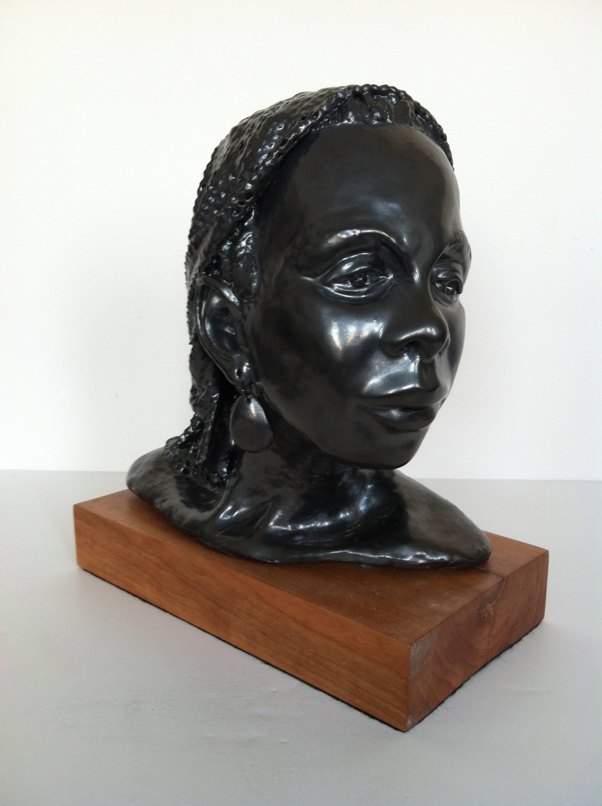 Terry Rooney Figurative Sculpture - Nina Simone's Portrait