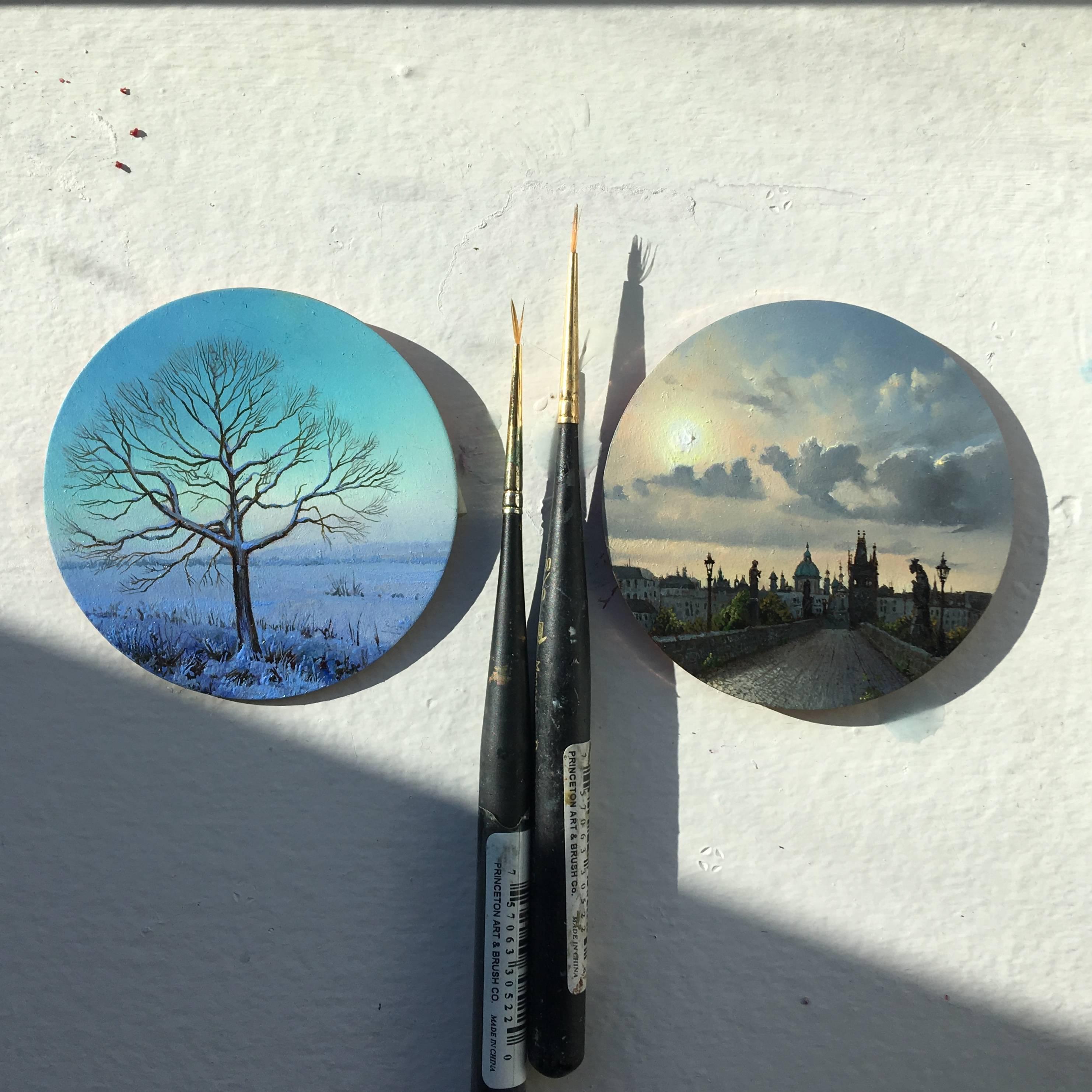 Dina Brodsky, Tree, Blue Winter, realist oil on copper miniature tondo, 2018 1