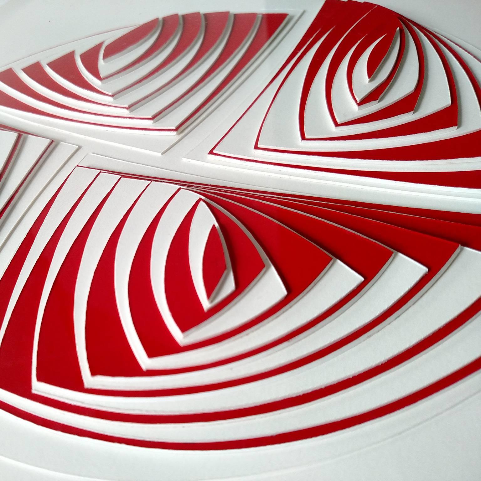 Red Moving Circle-Out - Contemporary Sculpture by Elizabeth Gregory-Gruen