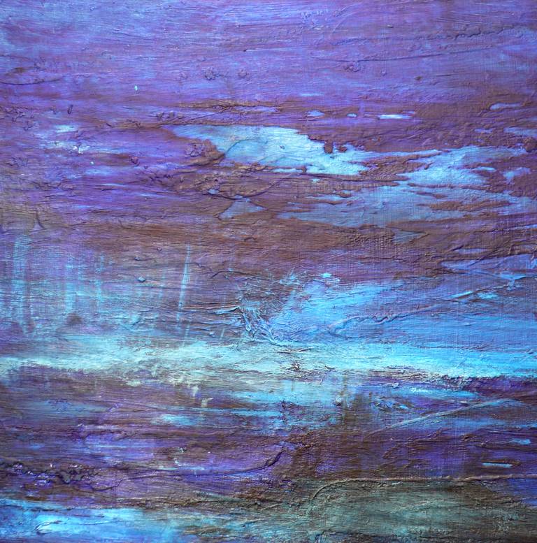 Clara Berta is a passionate, award-winning mixed-media artist of Hungarian heritage. Inspired by her love of nature, her highly textural abstract works often evoke the deep blues of the ocean, or the golden glow of a Tuscan sunset.

Berta’s