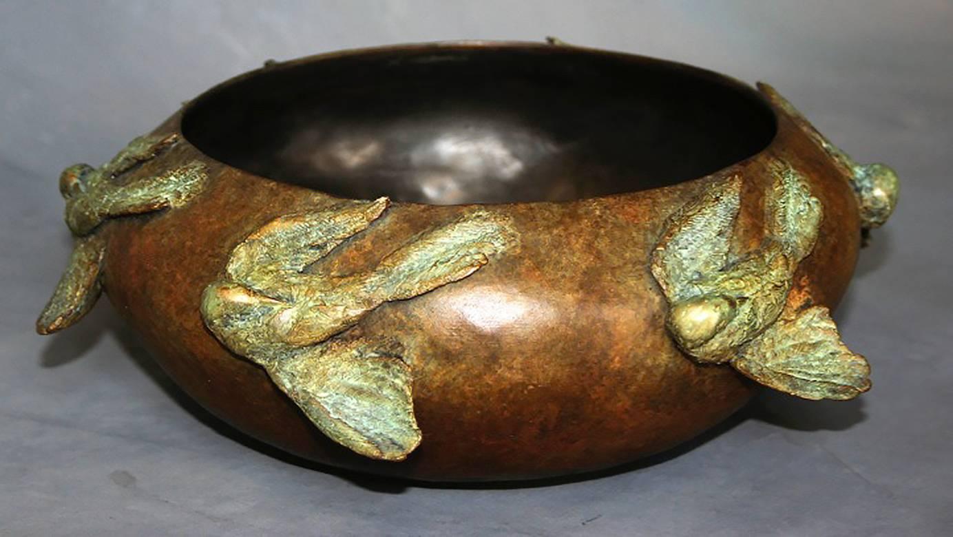 Neil Clifford Abstract Sculpture - Drifters Bowl (bronze, bowl, sculpture, birds)