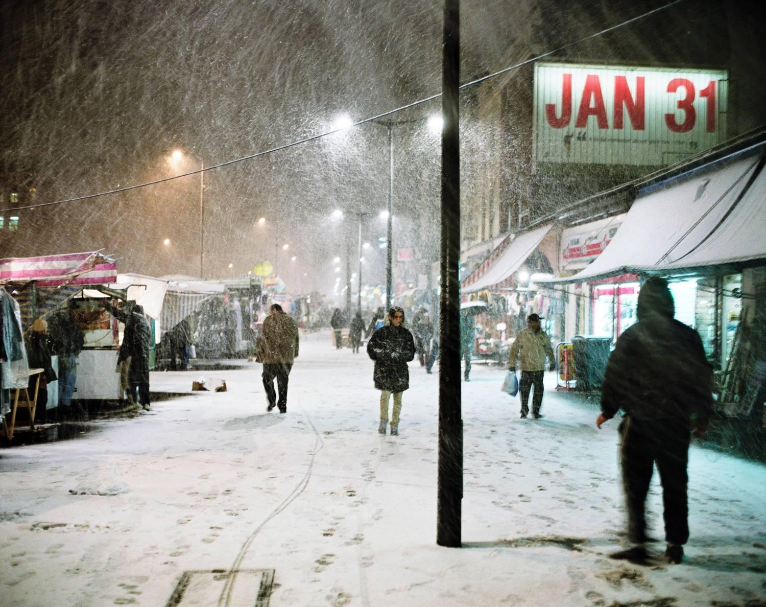 Philipp Ebeling Color Photograph - 10 Minutes One Afternoon, Whitechapel Market, Tower Hamlets