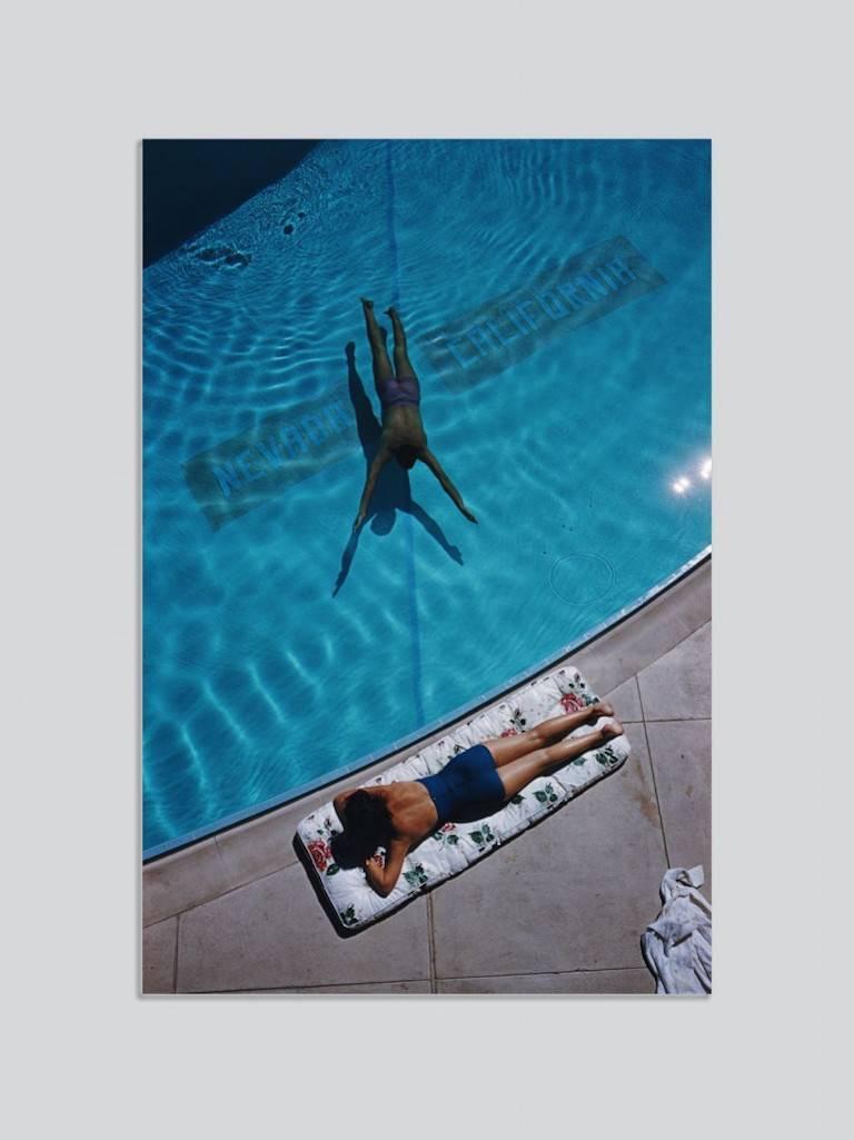 Slim Aarons Color Photograph - 'Swimmer And Sunbather' (Chromaluxe Aluminium Print)