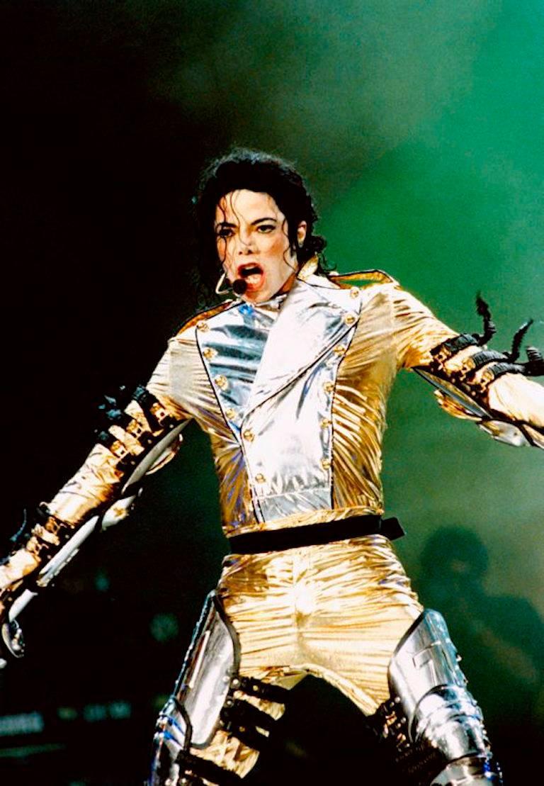 Michel Linssen Color Photograph - 'Michael Jackson on Stage' (Chromaluxe Aluminium Print)